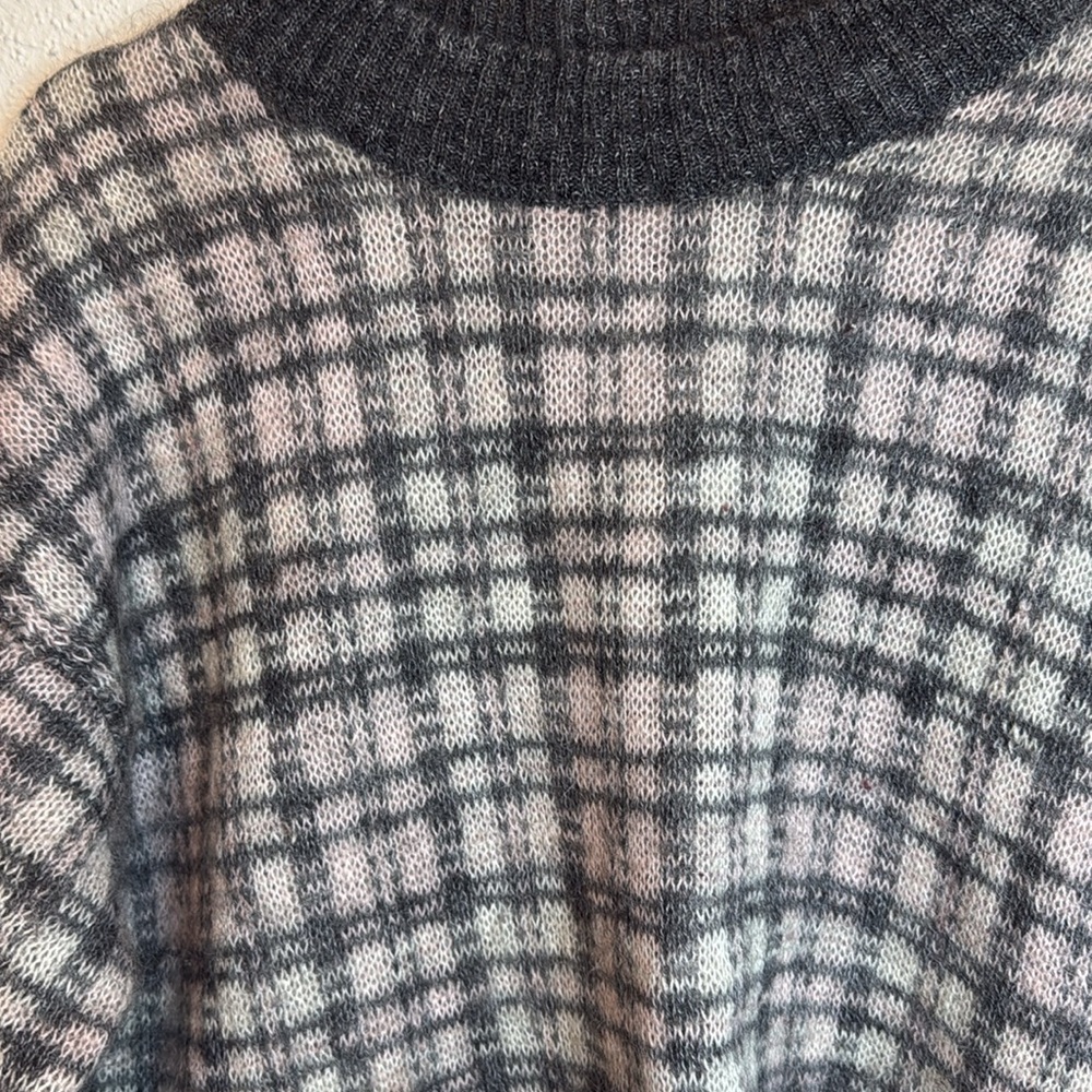 Maurices Pink and Gray Mohair Blend Crewneck Sweater Size Large - Picture 2 of 5